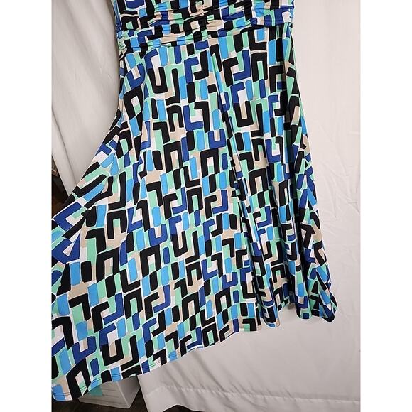 Dressbarn Dress Size 10 Blue & Black Geometric Print Scoop Neck Ruched Waist - Picture 3 of 8